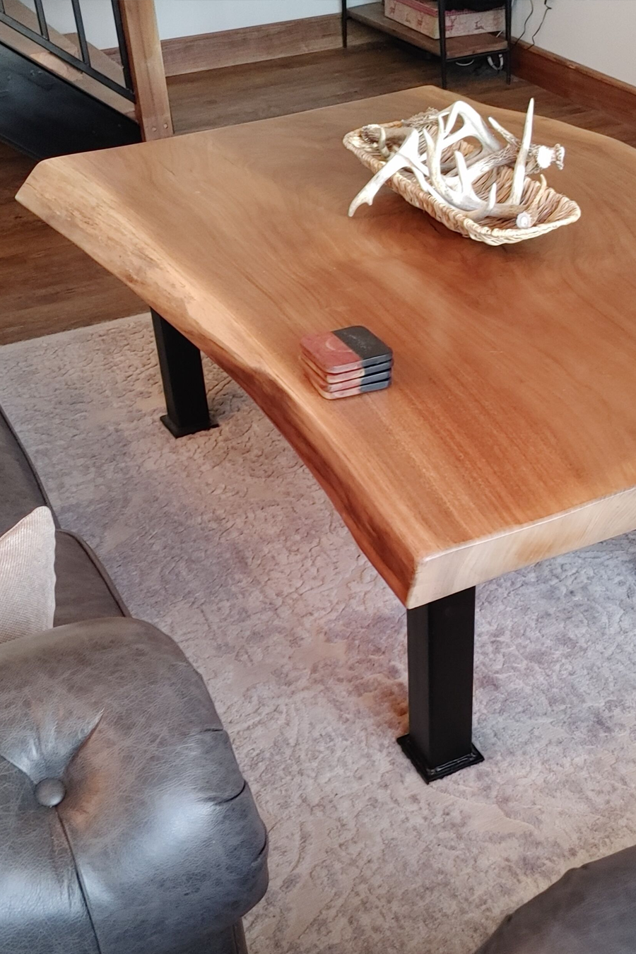 8 Unique Wood Slab Furniture/Décor Ideas | Woodsman Design Studio